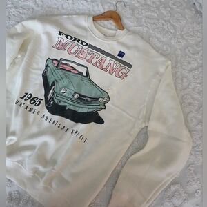 Ford Mustang 1965 Untamed American Spirit Oversize Graphic Sweatshirt Wmns M NWT